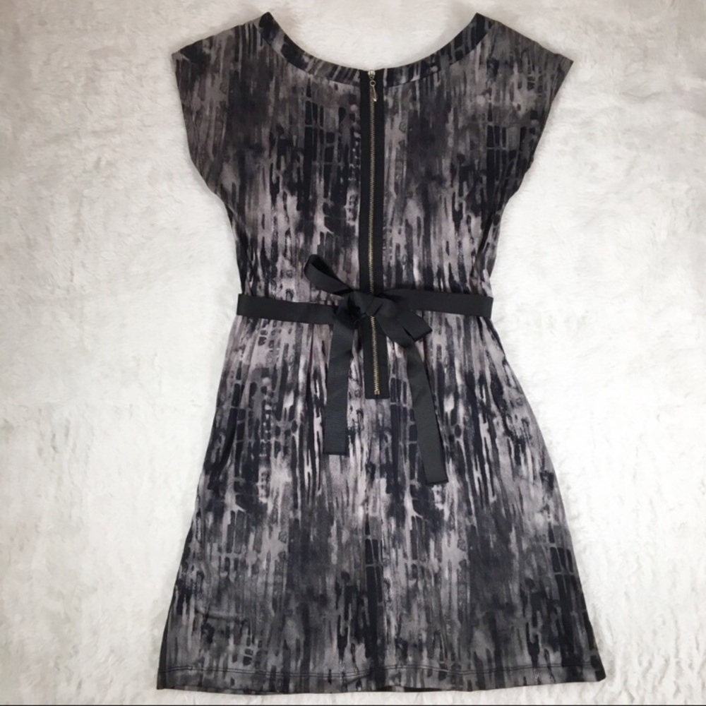 Bebop abstract tie back dress - Picture 2 of 8